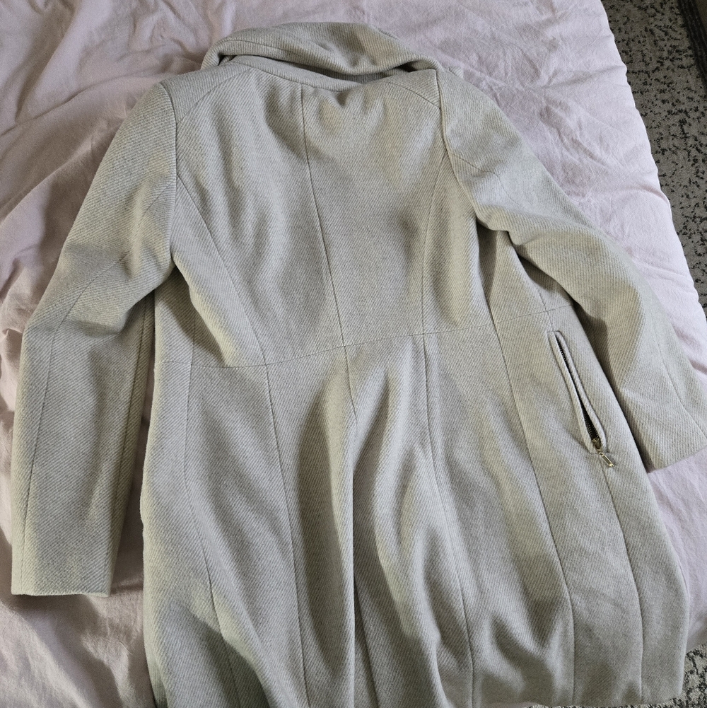 Zara Basic Cream Coat - Picture 5 of 5